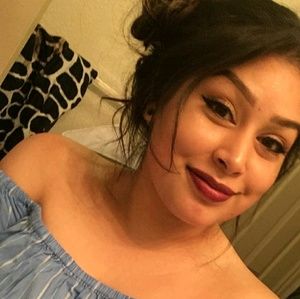 Meet your Posher, Kassandra